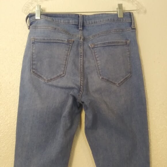Old Navy women's size 6 Rockstar mid rise/taille Mi-Basse light wash jeans - Picture 5 of 13
